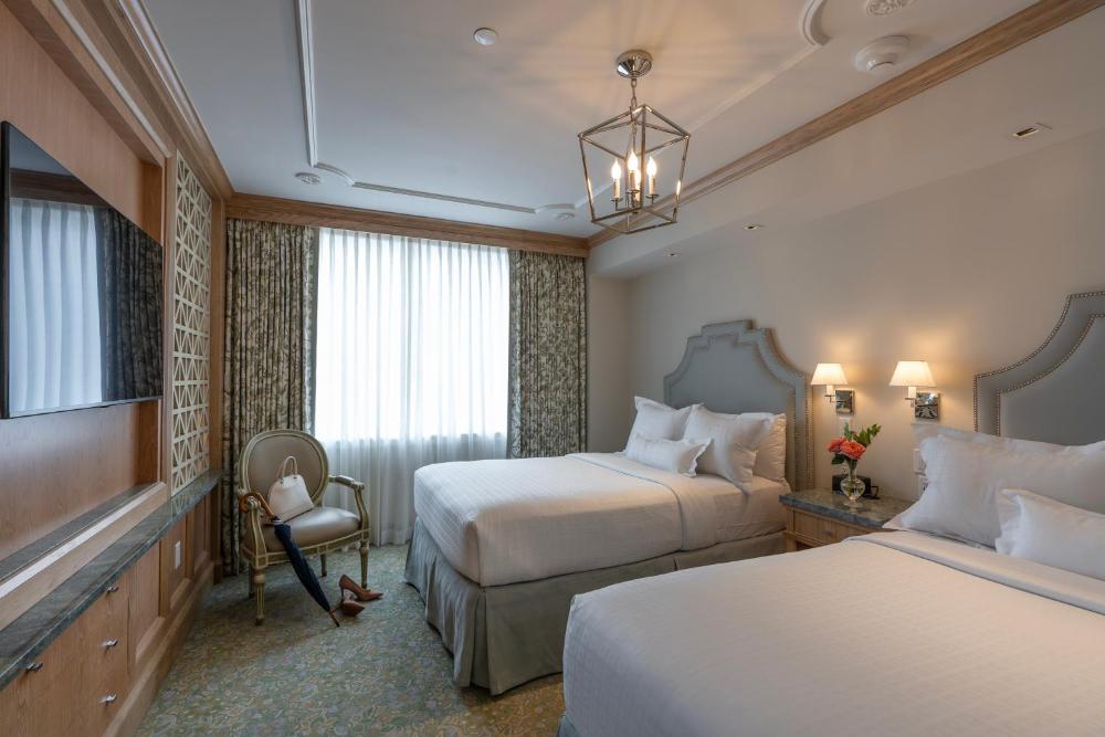 Standard Suite interior